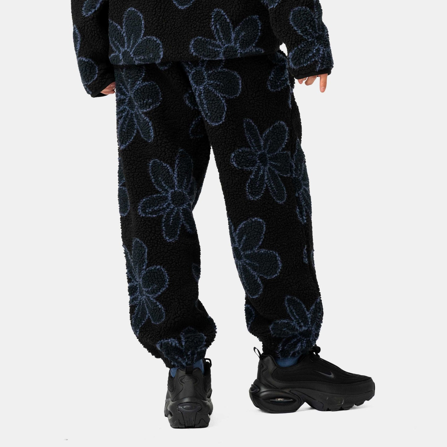 Santa Cruz Homebody Sweatpant Black Daisy