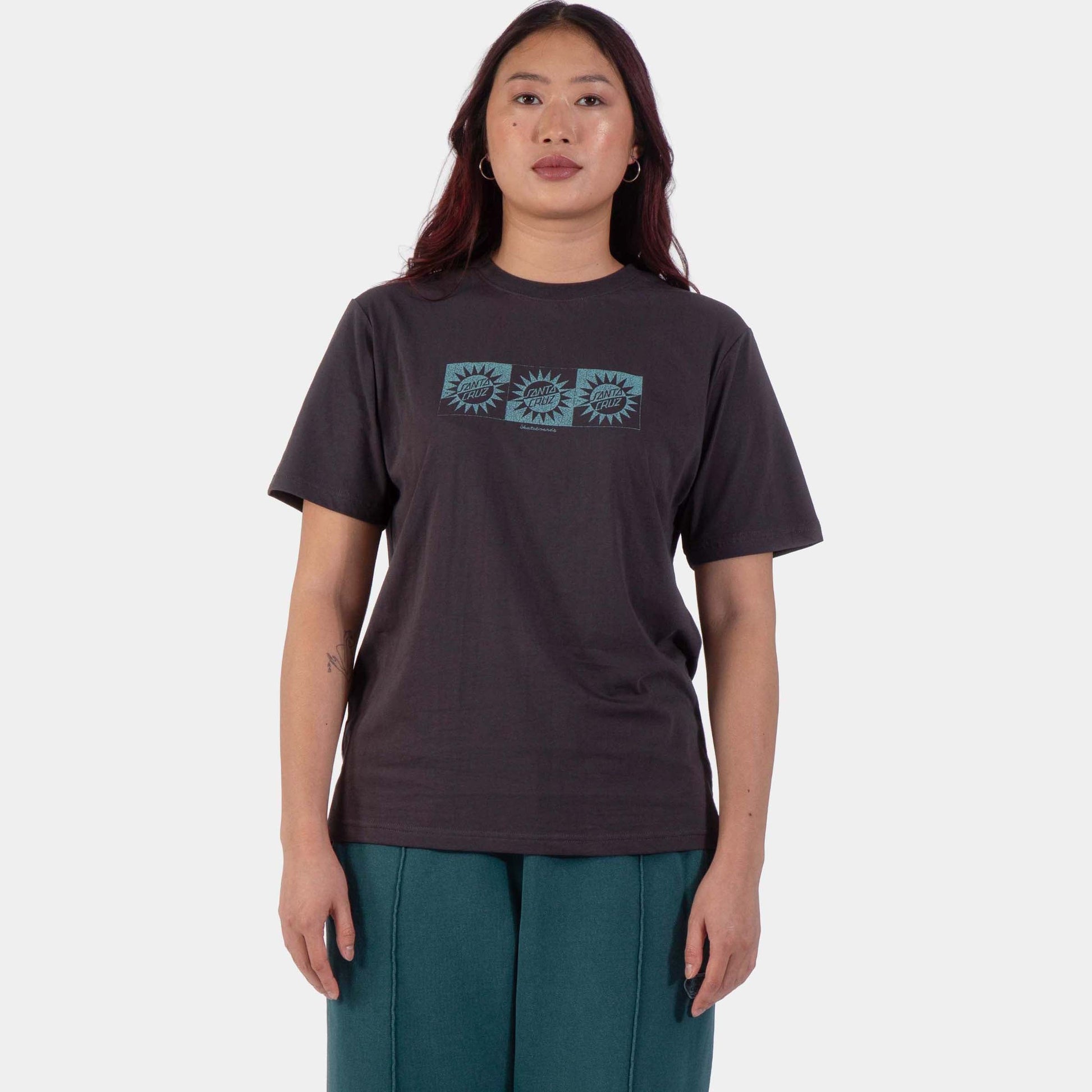 Santa Cruz | Sun Up Front T Shirt Black Wash