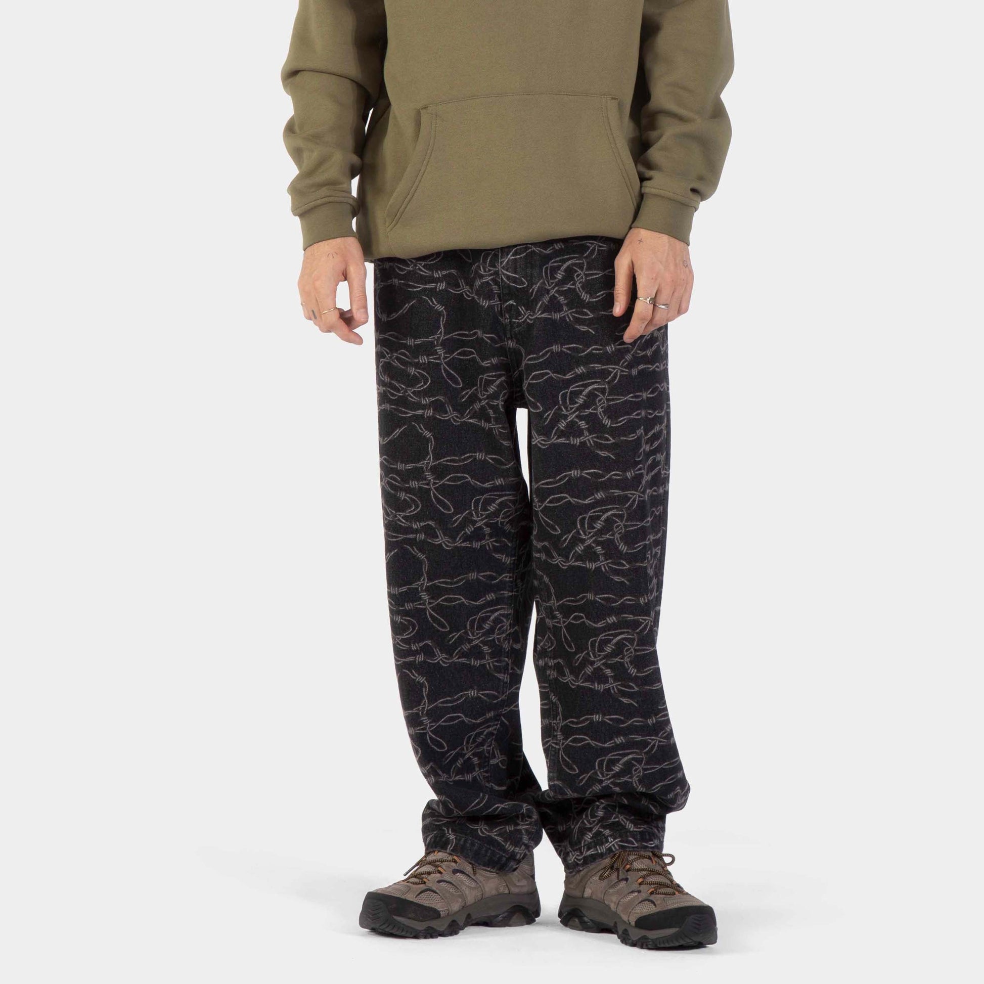 Santa Cruz | Big Pants Barbed Wire
