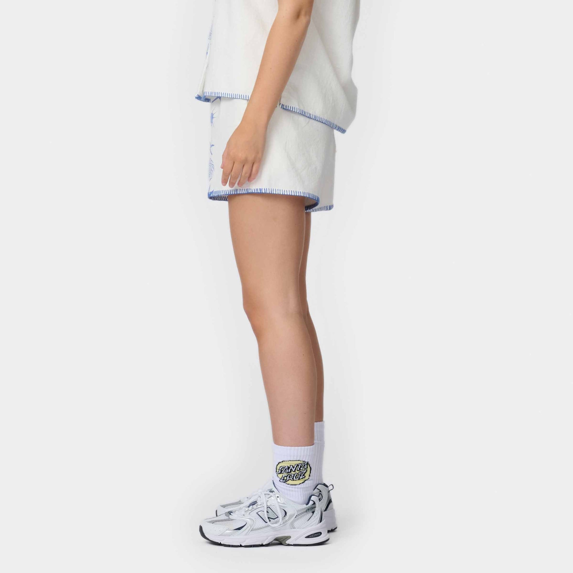 Santa Cruz Reef Shorts Off White