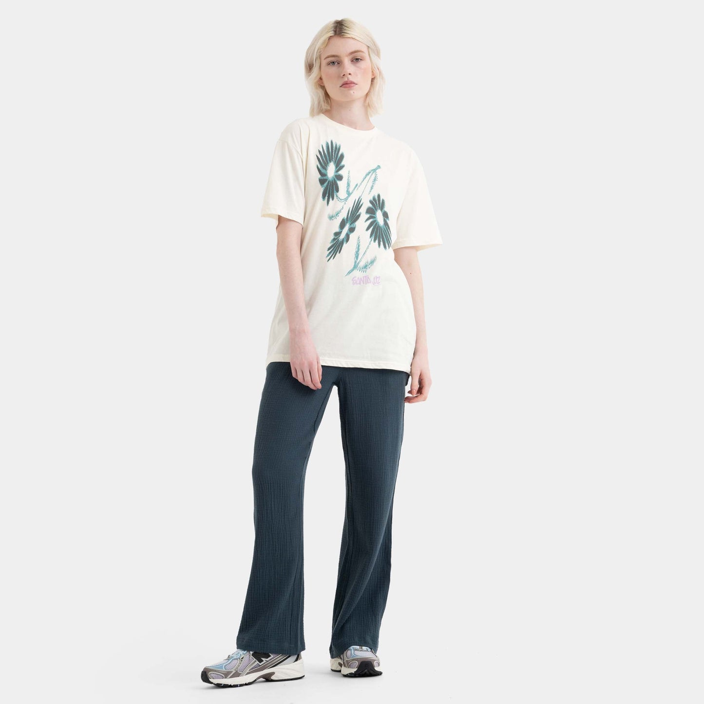 Santa Cruz Skateboards | Dizzy Daisy Front T Shirt Unbleached Cotton